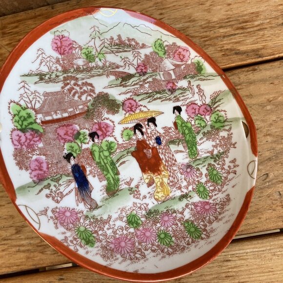 Vintage Plate Geisha Design Hand Painted Serving Dish 1930-40’s Red Rim Japanese - Picture 2 of 5